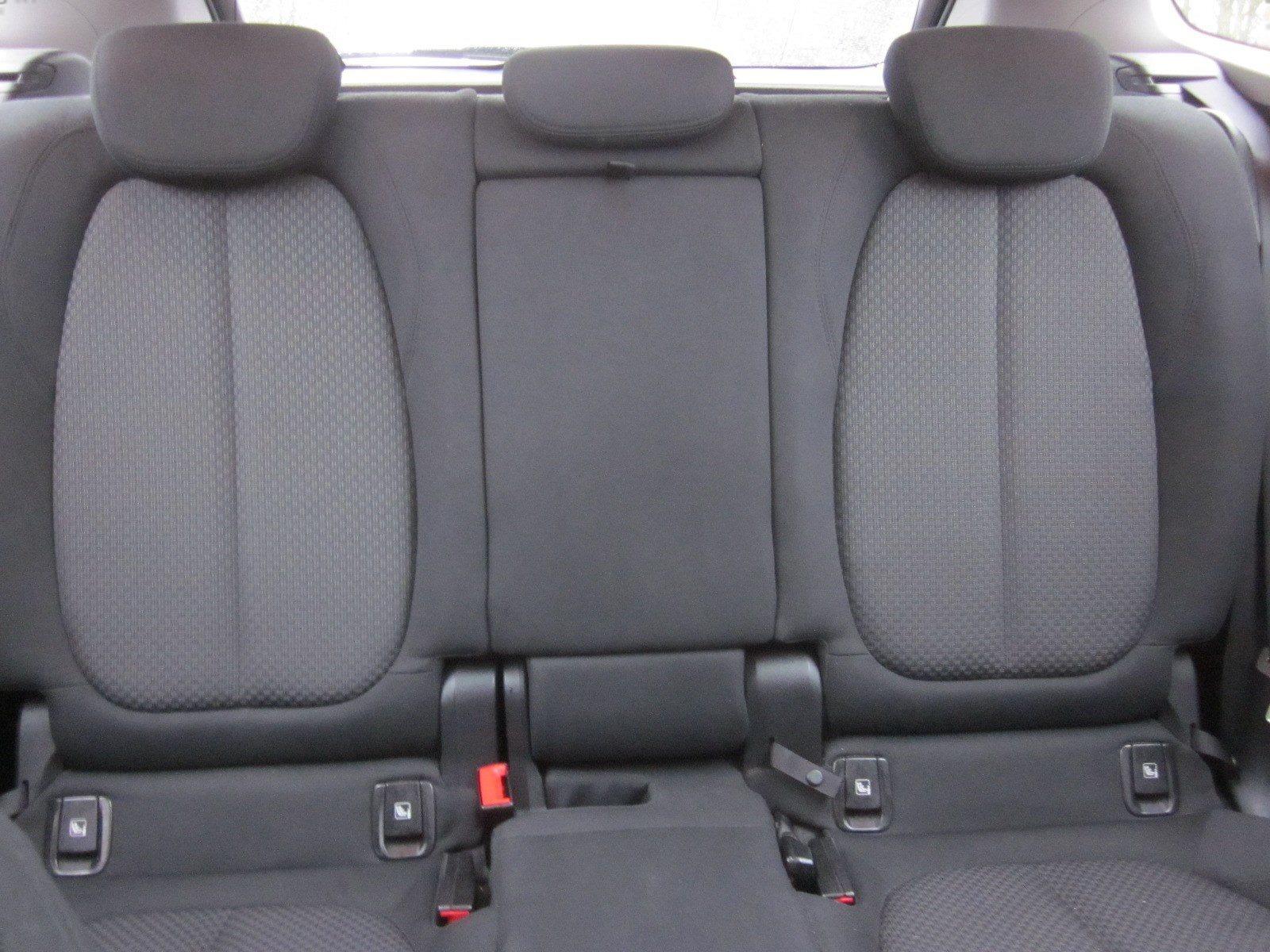 BMW X1 ADVANTAGE AUT PANO LED GRA RFK PDC