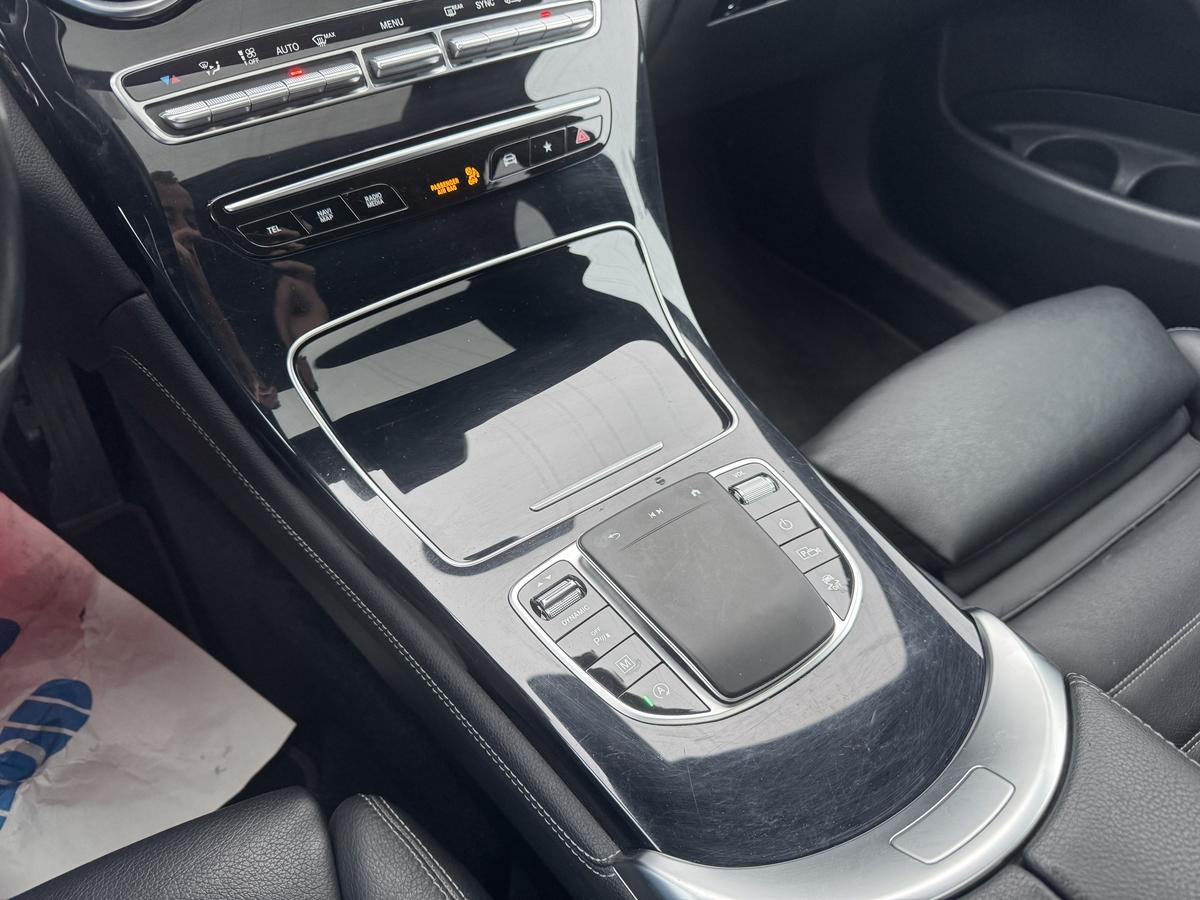 Mercedes-Benz GLC 200 d Coupe+AMG+AHK+LED+Kamera+MBUX