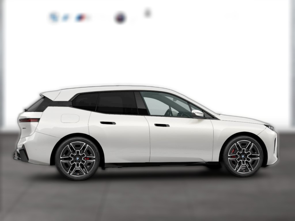 BMW iX M Sport Pro AHK Panorama IconicGlow Innovation