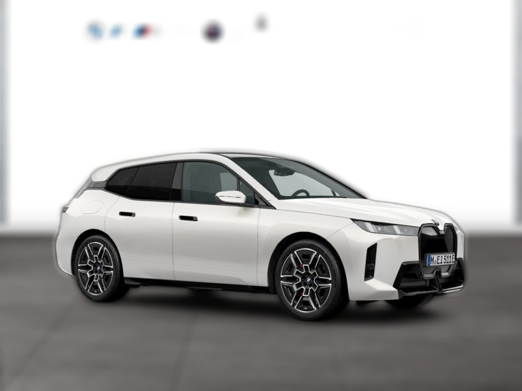 BMW iX M Sport Pro AHK Panorama IconicGlow Innovation