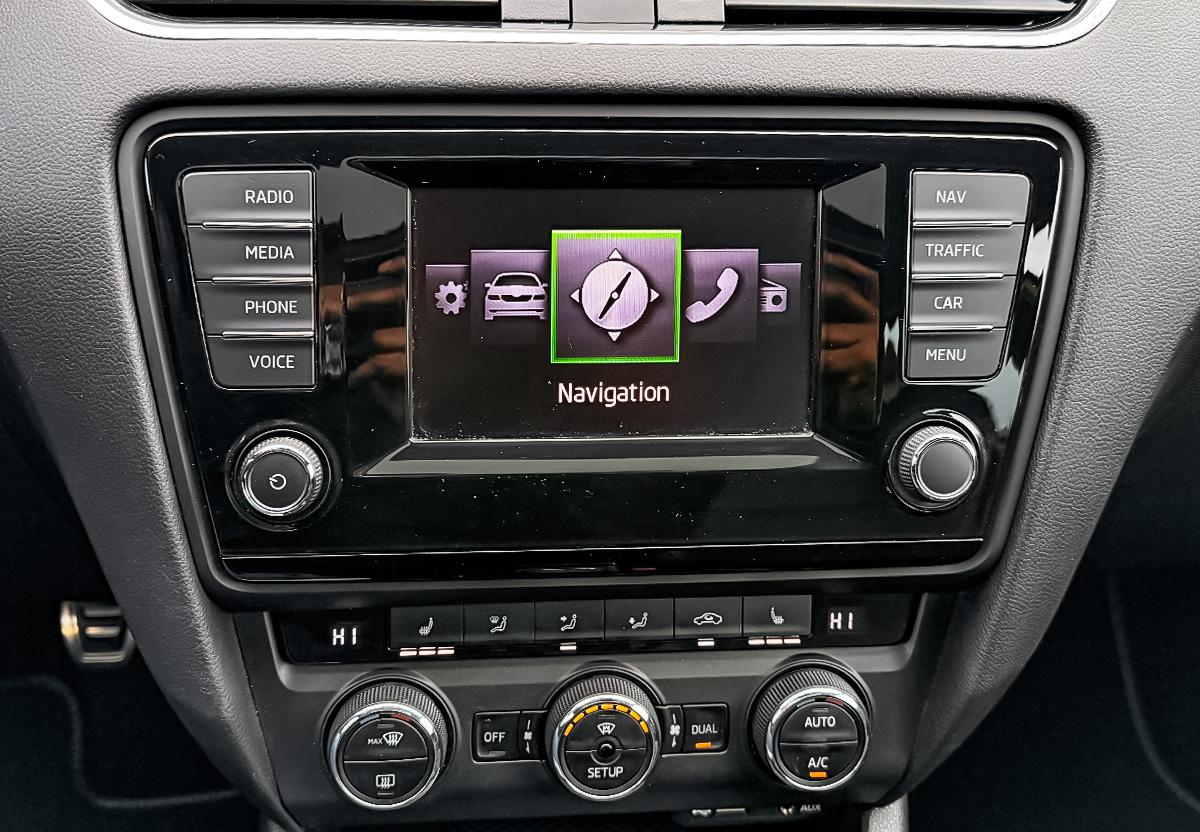 Skoda Octavia 2.0 TDI RS Pano SHZ Bi-Xenon Navi