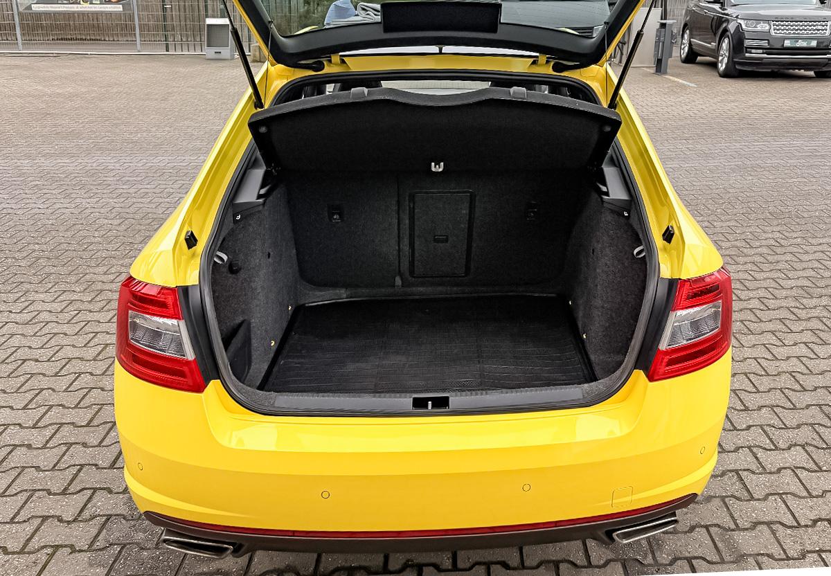 Skoda Octavia 2.0 TDI RS Pano SHZ Bi-Xenon Navi