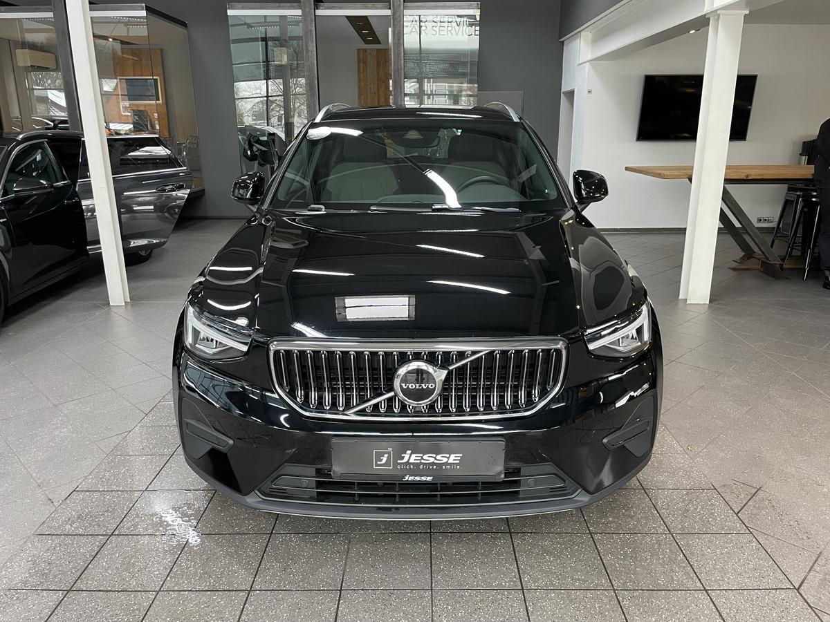 Volvo XC40  T4 Recharge Core LED Temp. CarPlay AHK