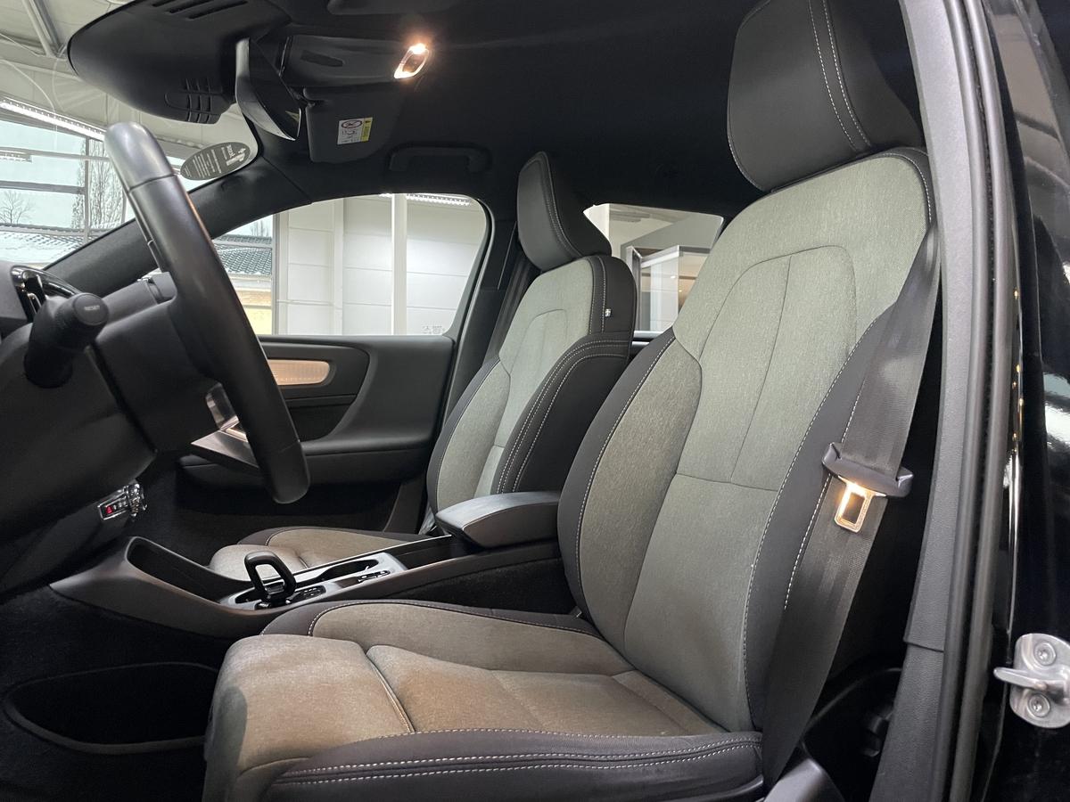 Volvo XC40  T4 Recharge Core LED Temp. CarPlay AHK