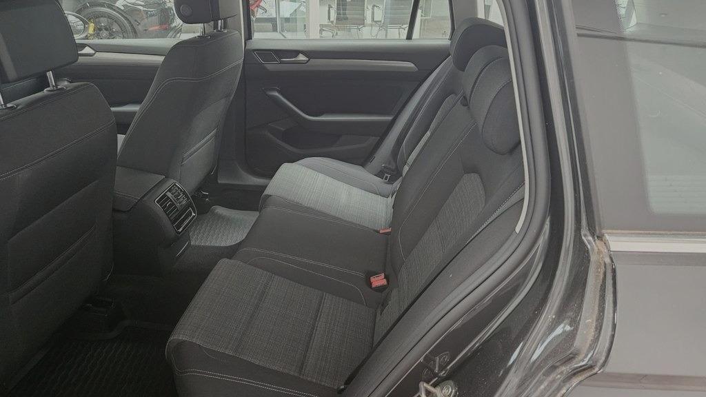 Volkswagen Passat Variant Business Navi Memory Kamera LED