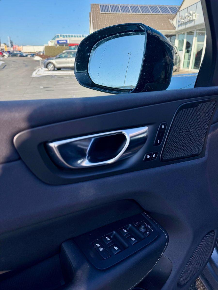 Volvo XC60 XC60 T8 R-Design Recharge Plug-In Hybrid AWD