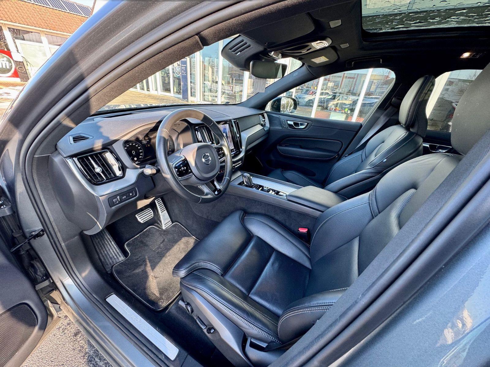 Volvo XC60 XC60 T8 R-Design Recharge Plug-In Hybrid AWD