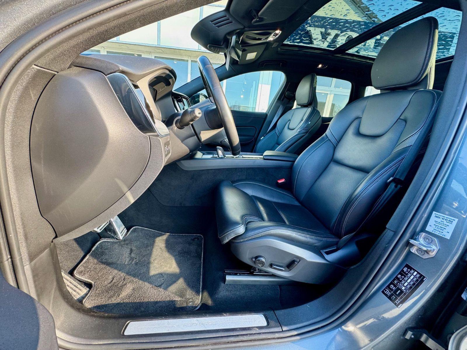 Volvo XC60 XC60 T8 R-Design Recharge Plug-In Hybrid AWD