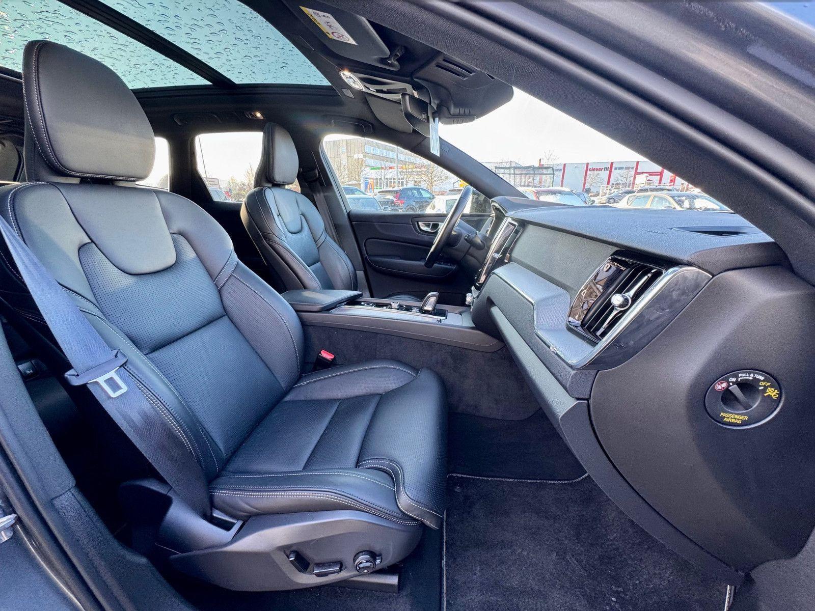 Volvo XC60 XC60 T8 R-Design Recharge Plug-In Hybrid AWD