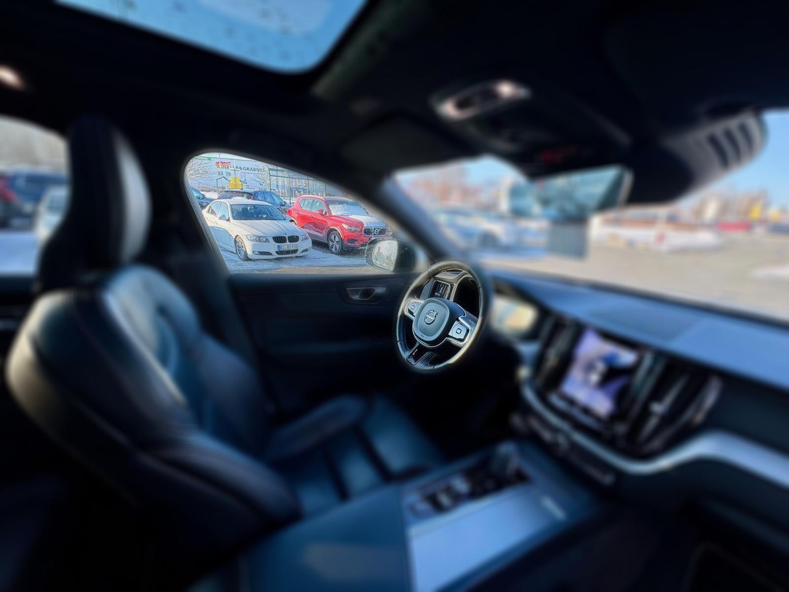 Volvo XC60 XC60 T8 R-Design Recharge Plug-In Hybrid AWD