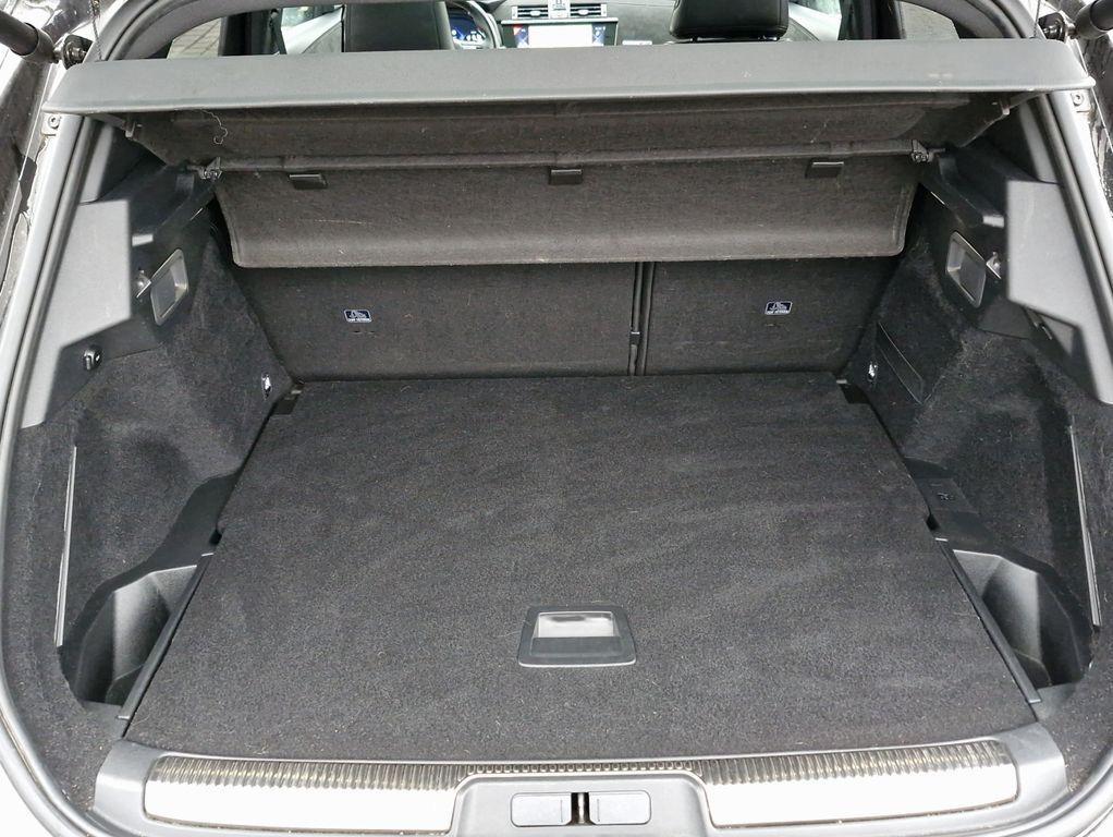 DS Automobiles DS7 Crossback PT 180 Performance Line+ AT LED Pa