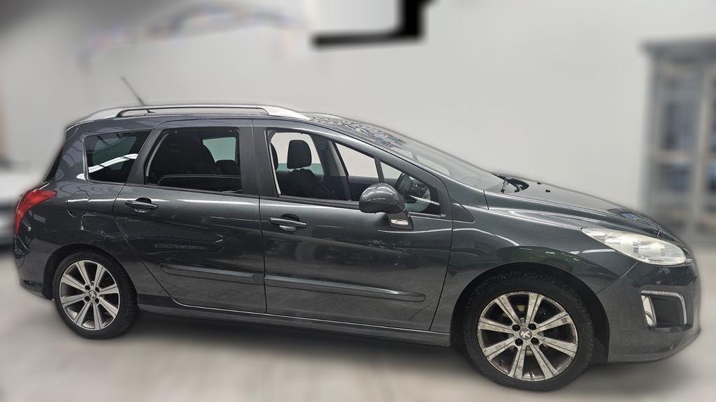 Peugeot 308 SW Allure 7-Sitzer Navi Pano Tempo SHZ PDC