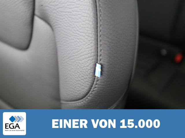 Volvo V90 Kombi Plus Dark Recharge Plug-In Hybrid AWD StandHZG Digitales Cockpit Memor