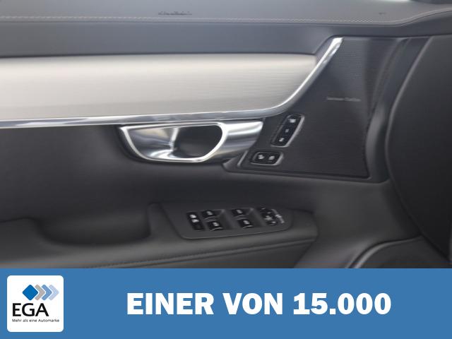 Volvo V90 Kombi Plus Bright Recharge Plug-In Hybrid AWD HUD StandHZG Digitales Cockpit