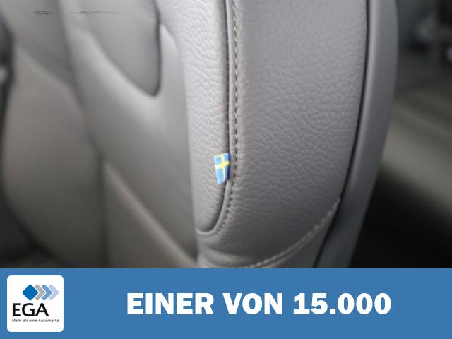 Volvo V90 Kombi Plus Bright Recharge Plug-In Hybrid AWD HUD StandHZG Digitales Cockpit