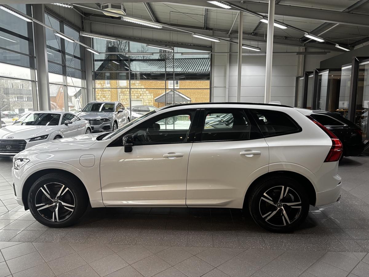 Volvo XC60 T8 AWD Recharge R Design Pano H&K AHK R.Cam