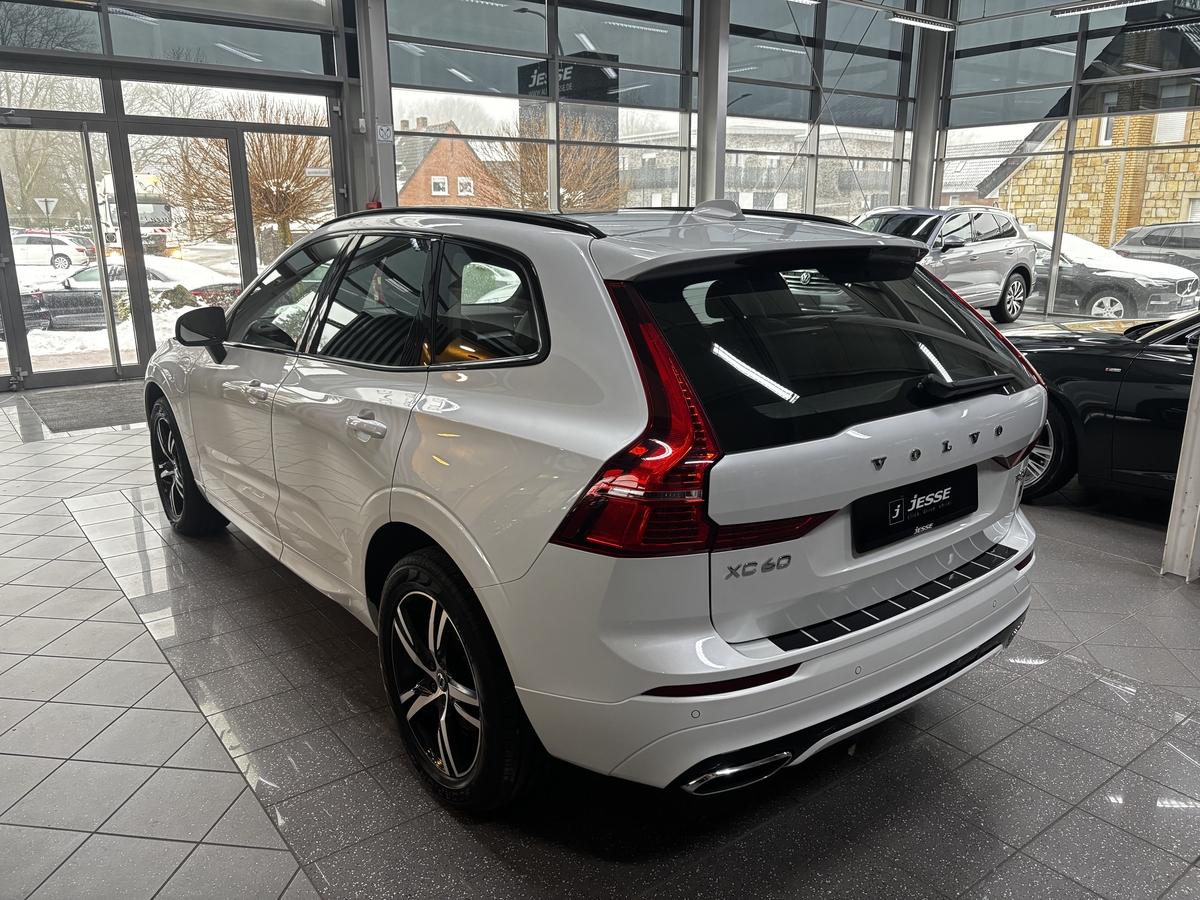 Volvo XC60 T8 AWD Recharge R Design Pano H&K AHK R.Cam