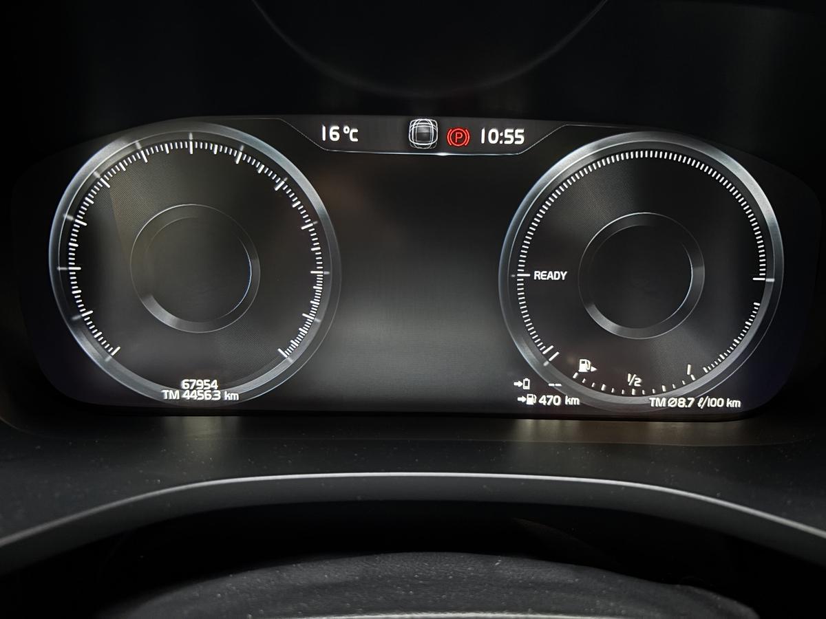 Volvo XC60 T8 AWD Recharge R Design Pano H&K AHK R.Cam