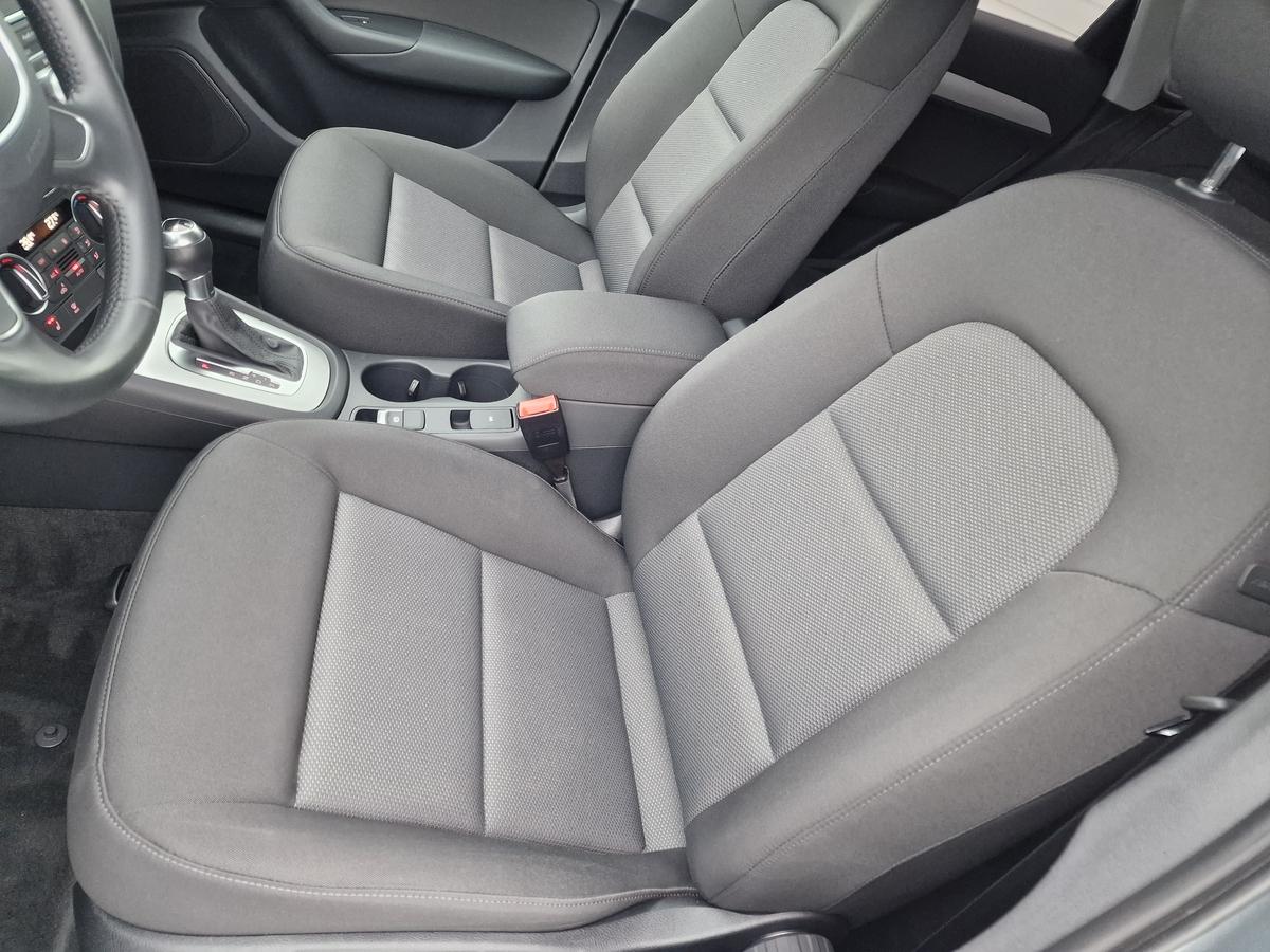 Audi Q3  S-Tronic*Xenon*Navi*Sitzheizung*PDC