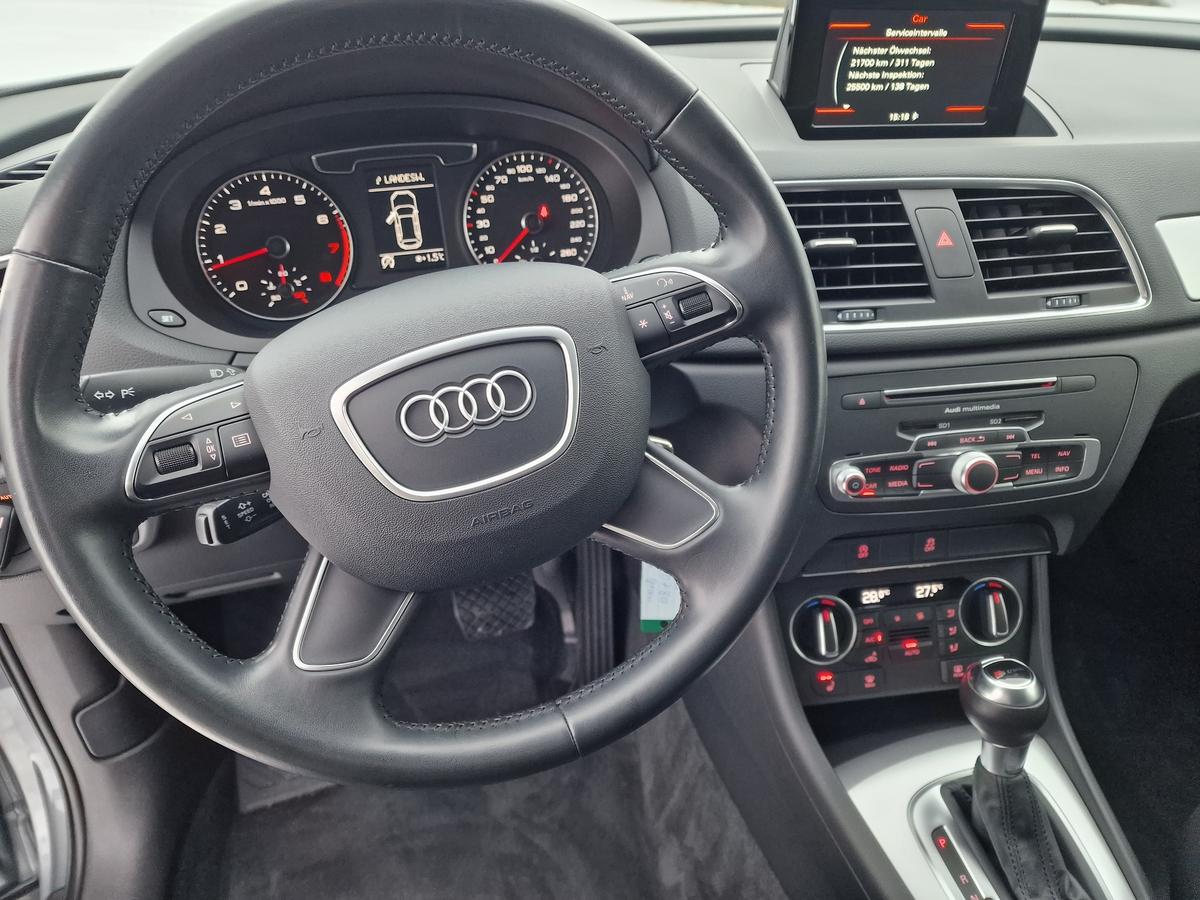 Audi Q3  S-Tronic*Xenon*Navi*Sitzheizung*PDC