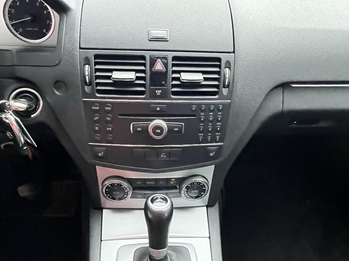 Mercedes-Benz C 180 K Avantgarde*AUTOMATIC*SHZ*PTS VO+HI*THERMATIC 
