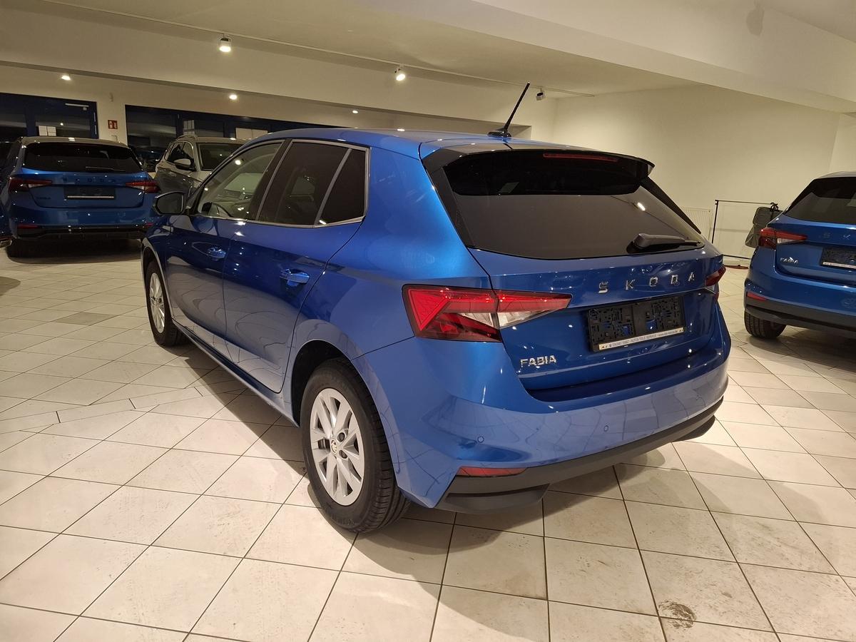 Skoda Fabia Top Selection AHK*Kamera*Garantie*beh WSS