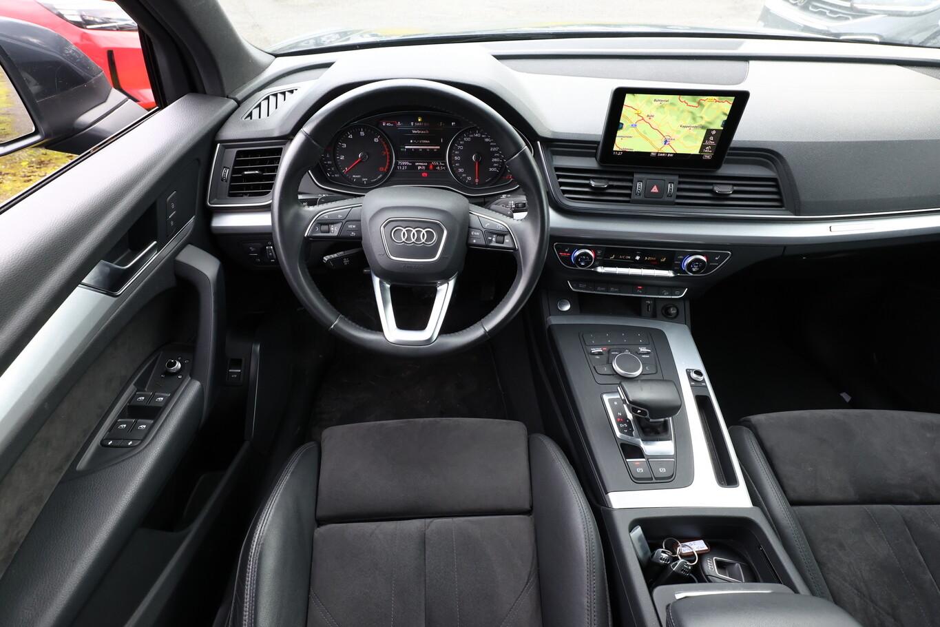 Audi Q5 45 TFSI S-tronic quattro sport Nav PDC eHk