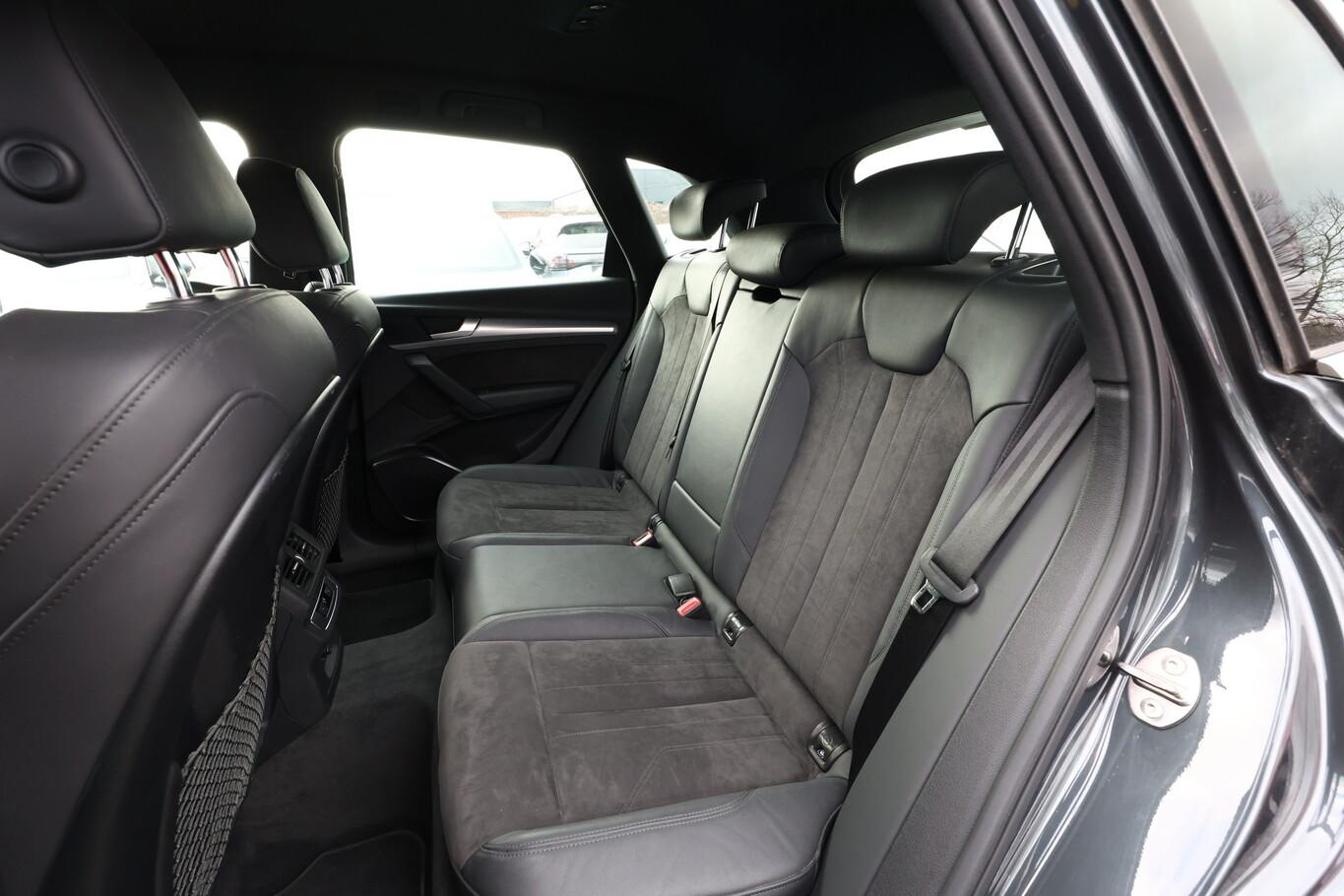 Audi Q5 45 TFSI S-tronic quattro sport Nav PDC eHk