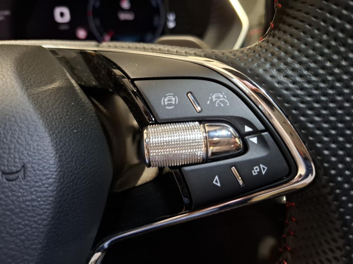 Skoda Octavia Combi RS 1.4 iV AHK Garantie 