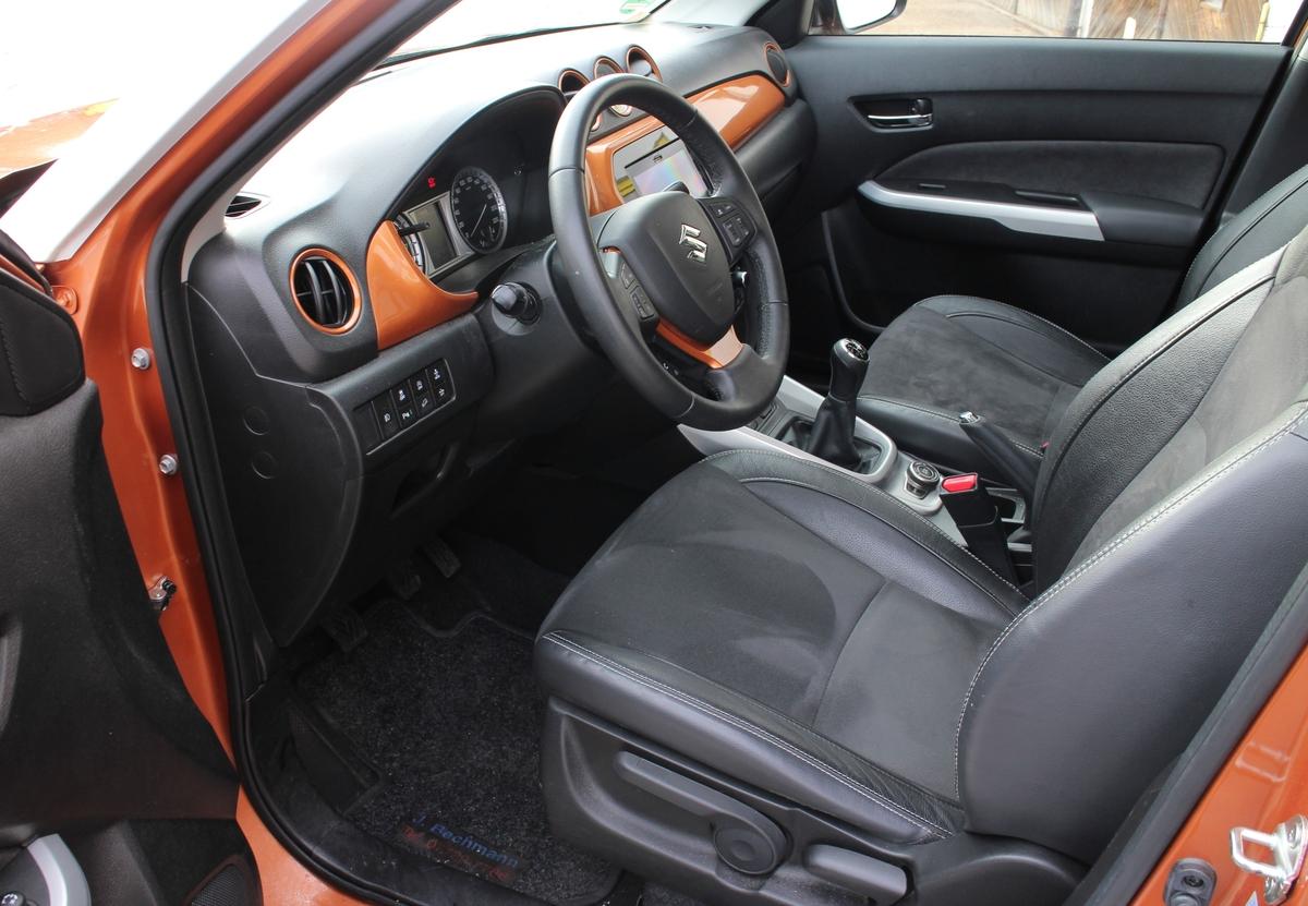 Suzuki Vitara 1.6 Comfort+ 4x4*Panoramadach*AHK*NAVI* 