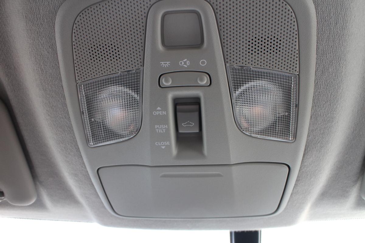 Suzuki Vitara 1.6 Comfort+ 4x4*Panoramadach*AHK*NAVI* 