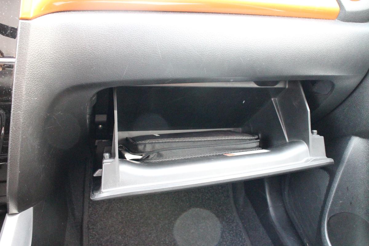 Suzuki Vitara 1.6 Comfort+ 4x4*Panoramadach*AHK*NAVI* 