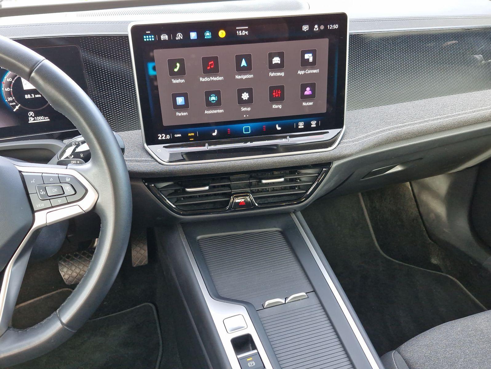 Volkswagen Passat Variant neues Modell 1.5 eTSI DSG Navi LE