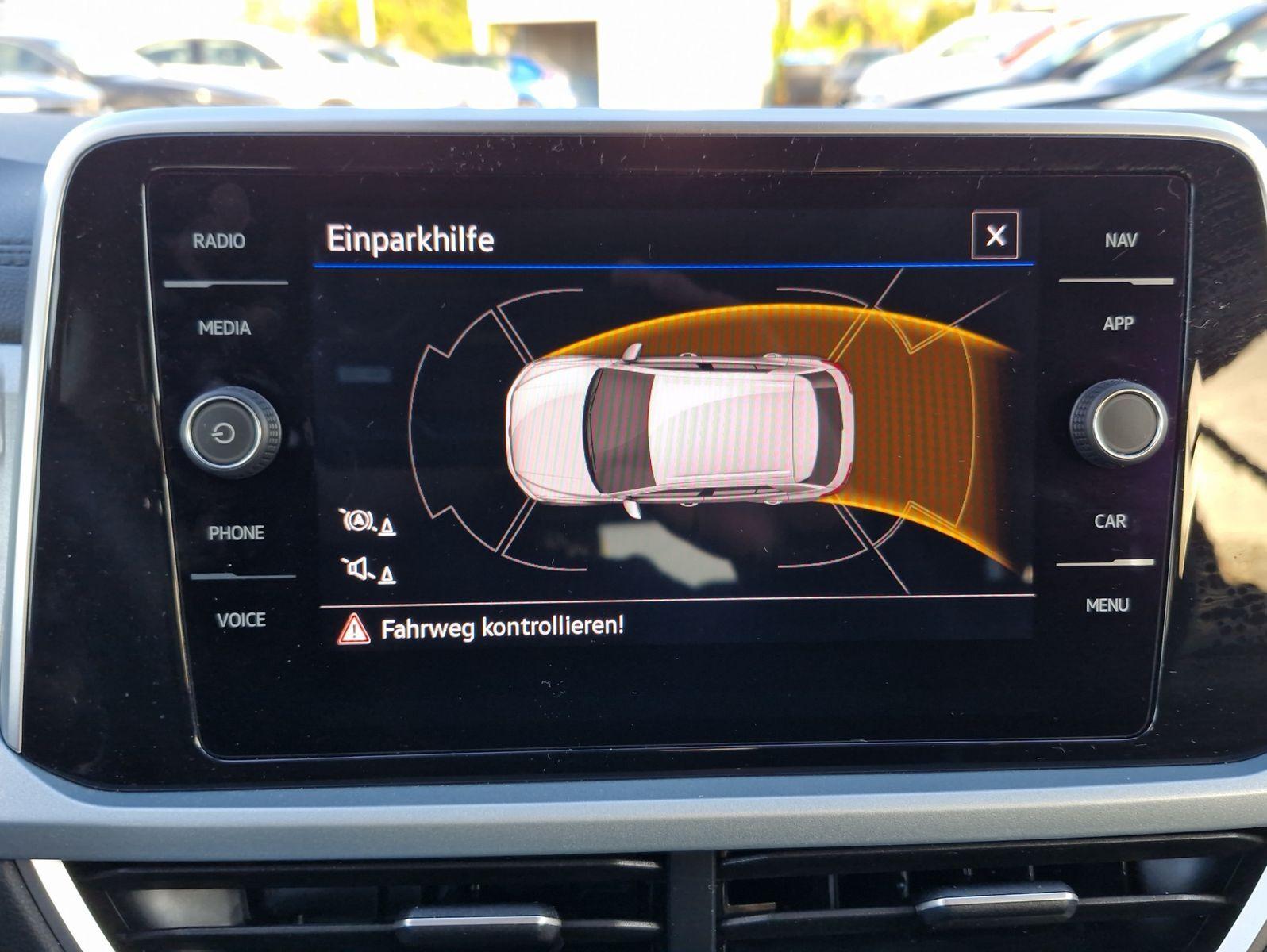 Volkswagen T-Roc 1.5 TSI DSG Goal Navi LED SHZ ACC ParkLenk