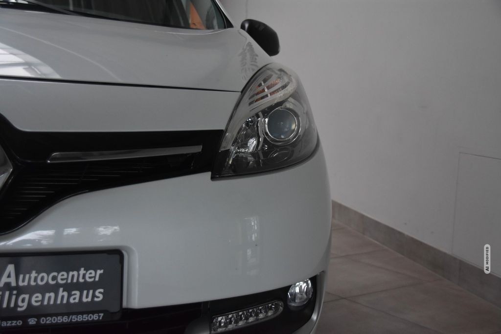 Renault Scenic III Limited Navi Klima SHZ AHK PDC