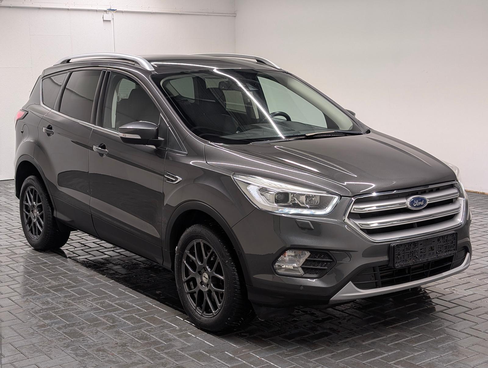 Ford Kuga Titanium AHK/el.Heck/Bi-Xenon/Kam/Navi/SHZ