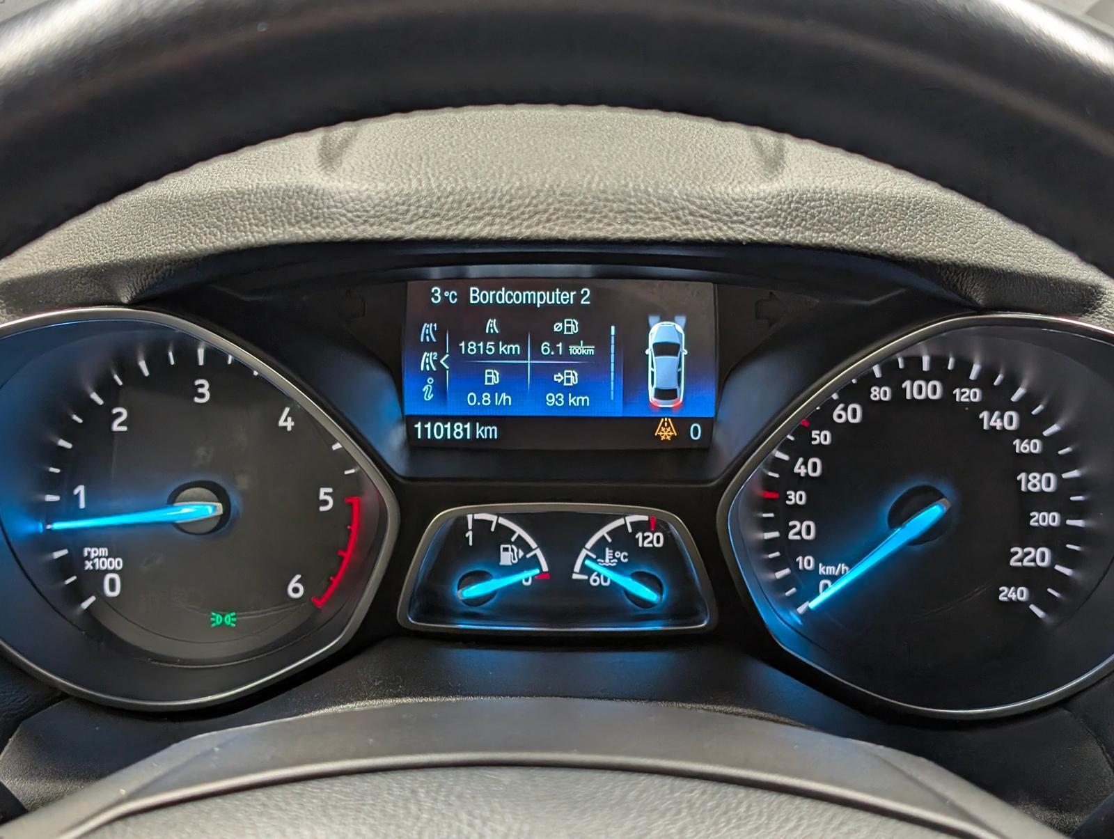 Ford Kuga Titanium AHK/el.Heck/Bi-Xenon/Kam/Navi/SHZ