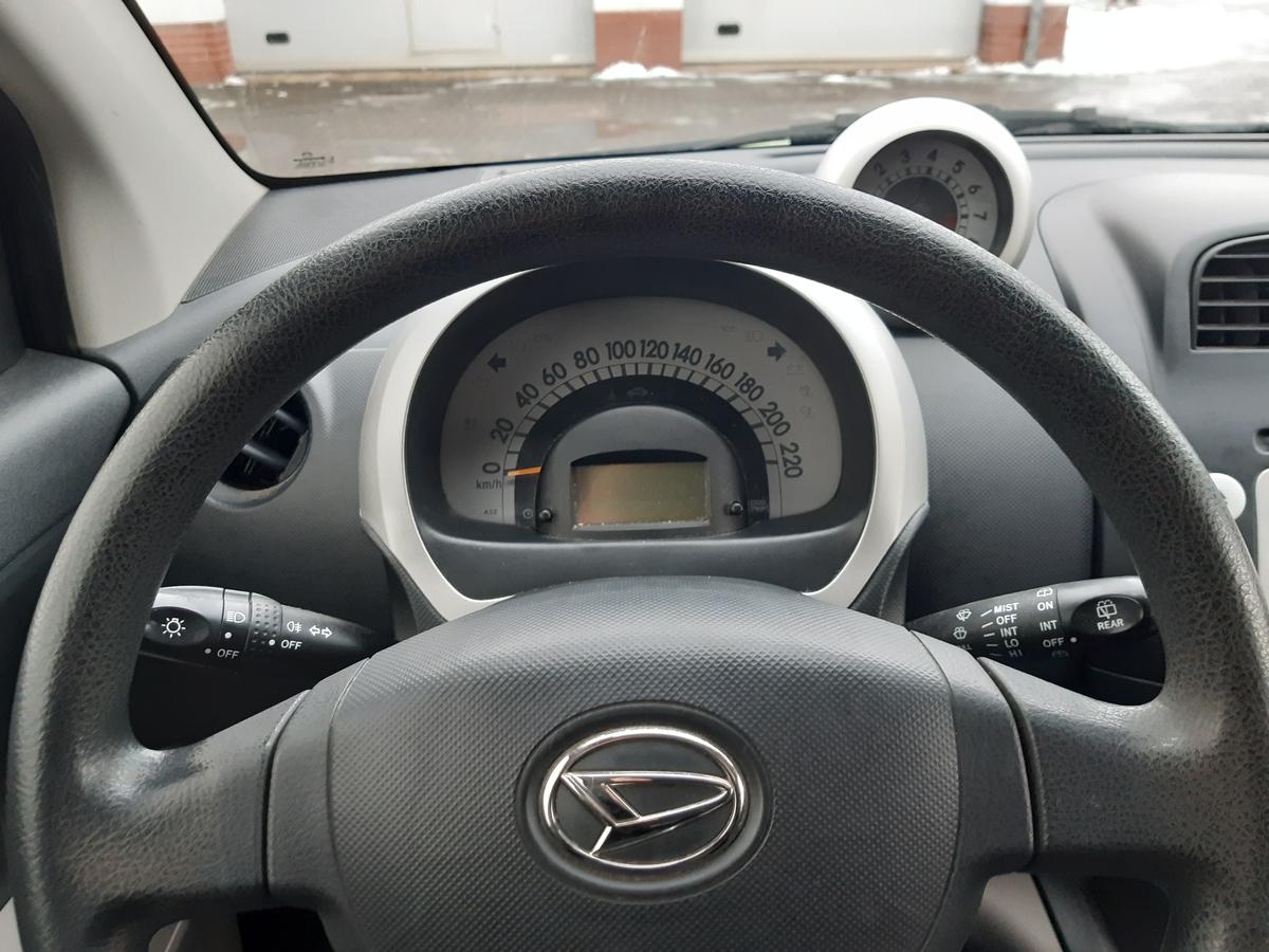 Daihatsu Sirion 5-türig