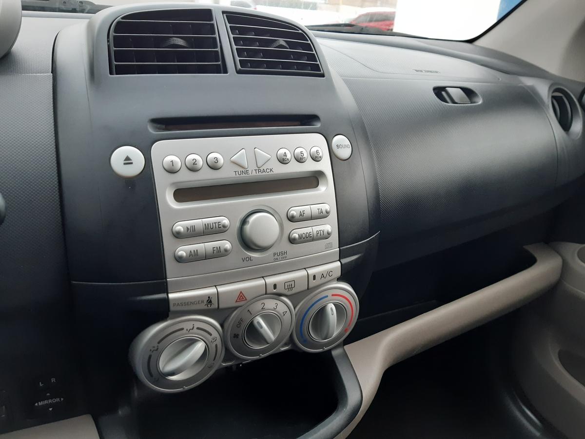 Daihatsu Sirion 5-türig