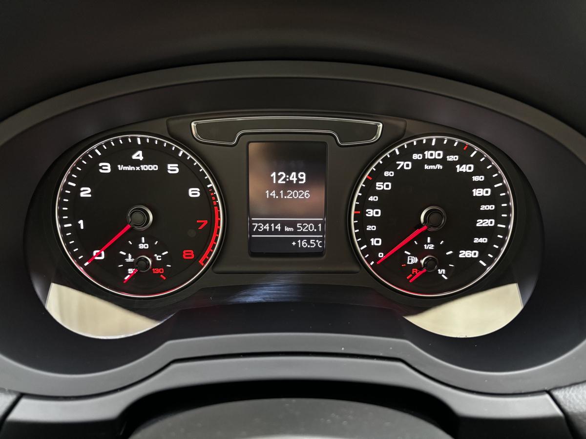 Audi Q3 1.4 TFSI basis ultra Bi-Xenon PDC AHK 