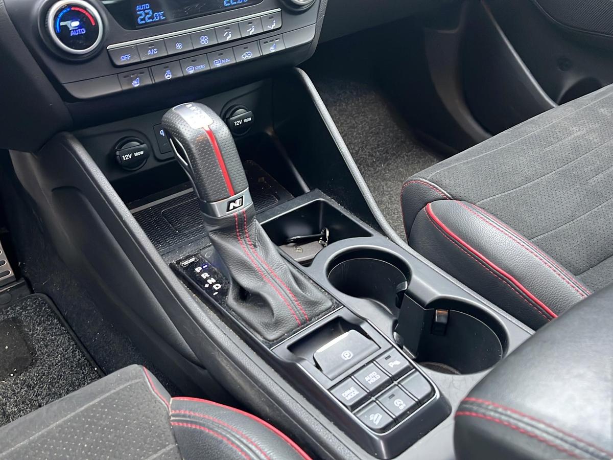 Hyundai Tucson 1.6 N-Line 2WD *LED*DSG*Navi*SHZ*LRH*