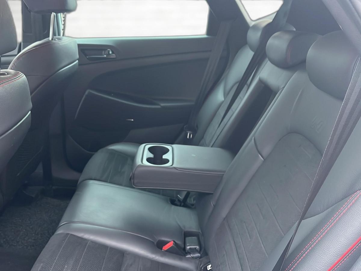 Hyundai Tucson 1.6 N-Line 2WD *LED*DSG*Navi*SHZ*LRH*