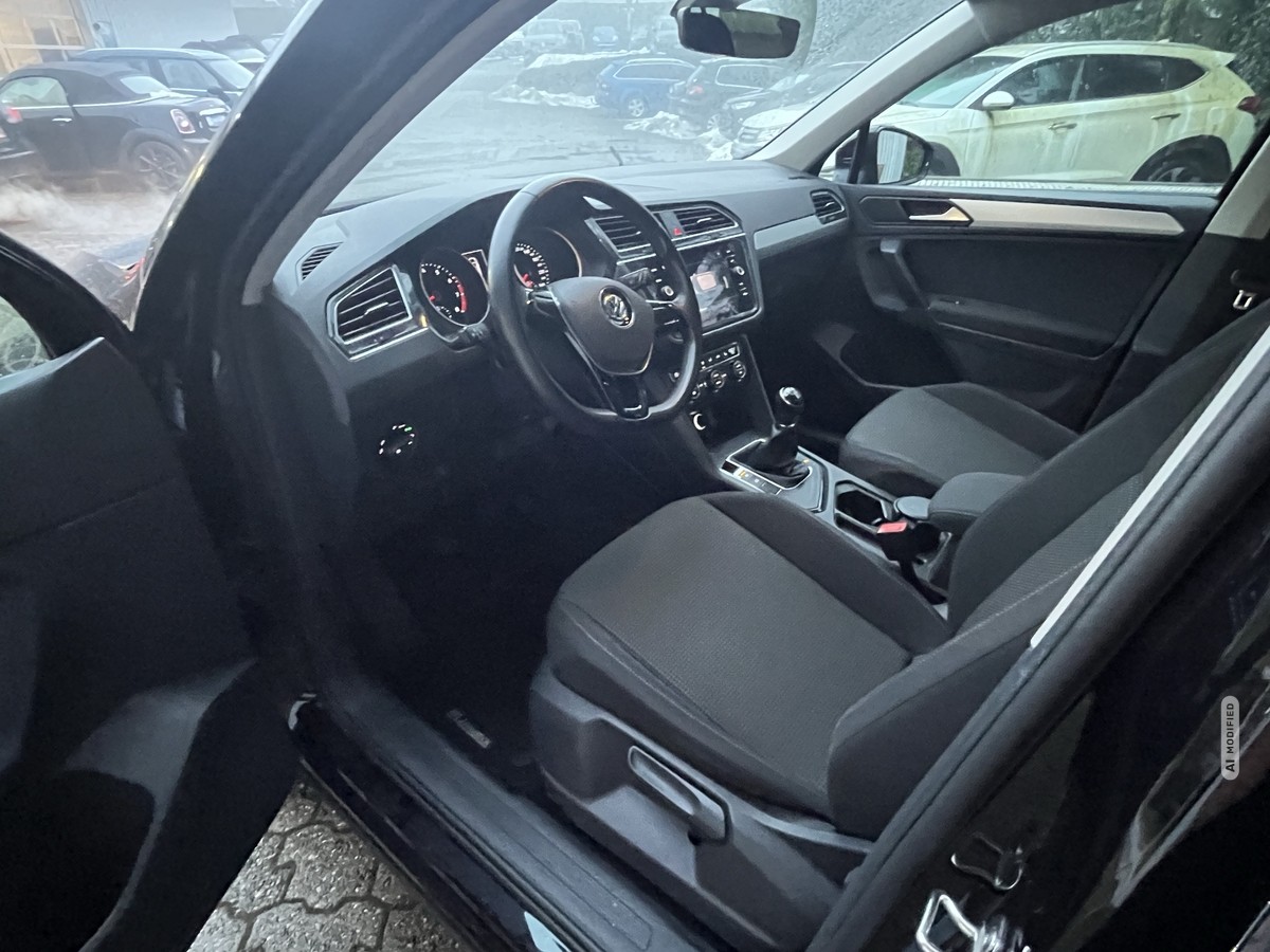 Volkswagen Tiguan 1.5 TSI TRENDLINE*73TKM*NAVI DISCOVER*CLIMATRONIC*PDC