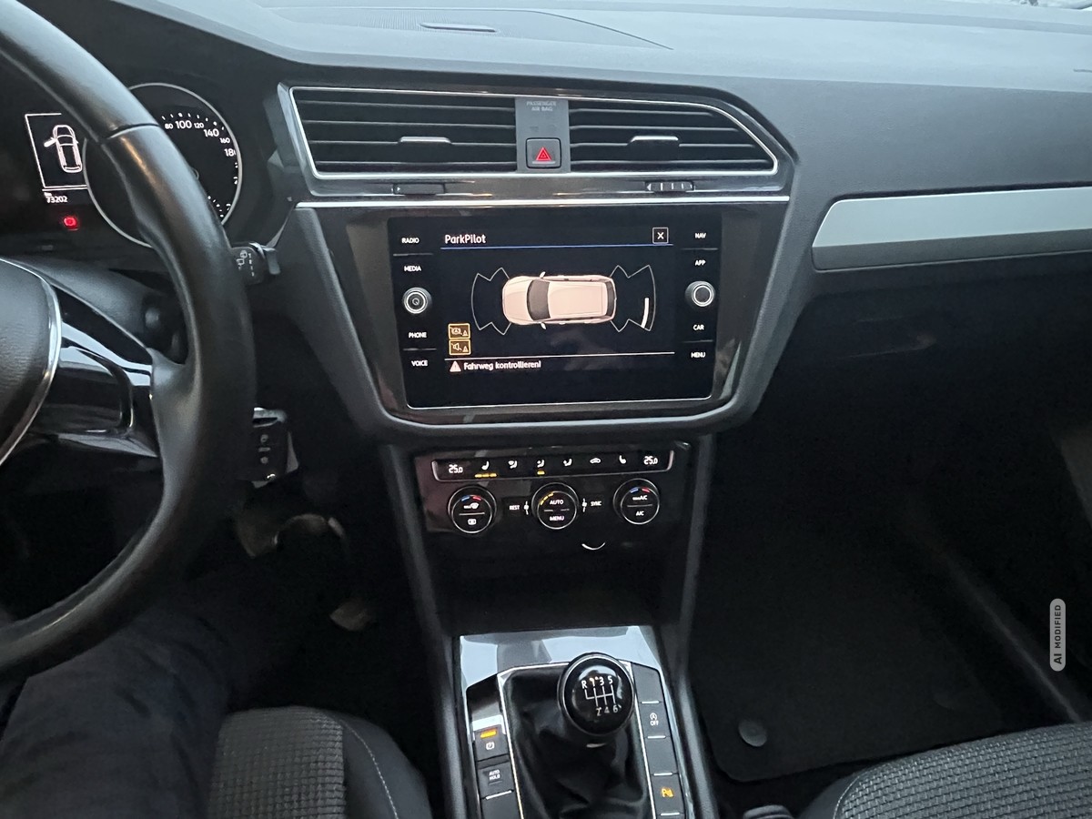 Volkswagen Tiguan 1.5 TSI TRENDLINE*73TKM*NAVI DISCOVER*CLIMATRONIC*PDC
