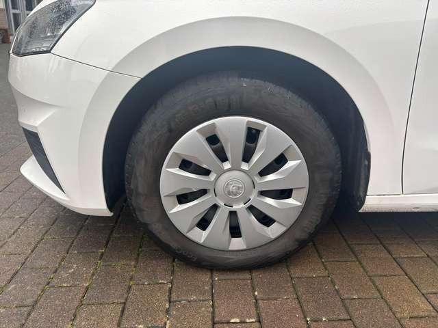 Skoda Fabia Ambition*KAMERA*CARPLAY*SITZ.HZ.*LED*TEMPOMAT*UVM