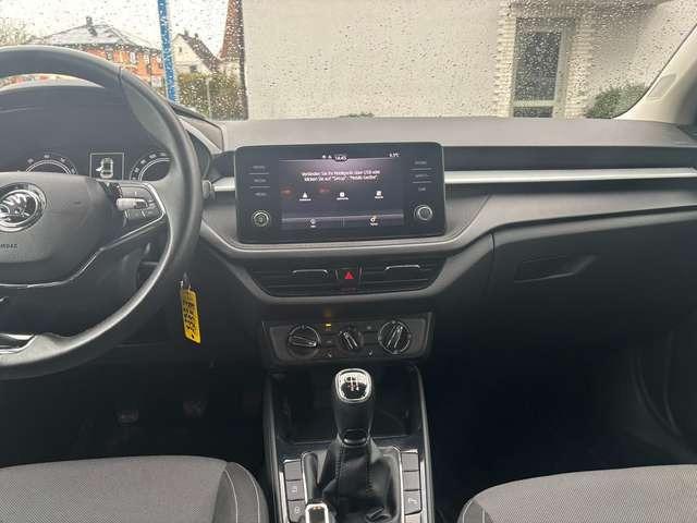 Skoda Fabia Ambition*KAMERA*CARPLAY*SITZ.HZ.*LED*TEMPOMAT*UVM