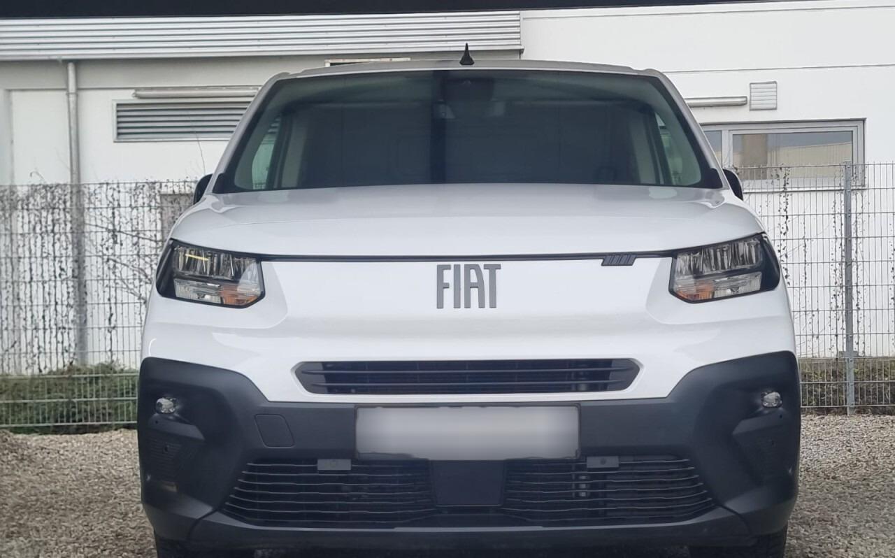 Fiat Doblo 1.5 AUTO,3-SITZER,KAMERA,LED,NAVI,AHK,TEMP