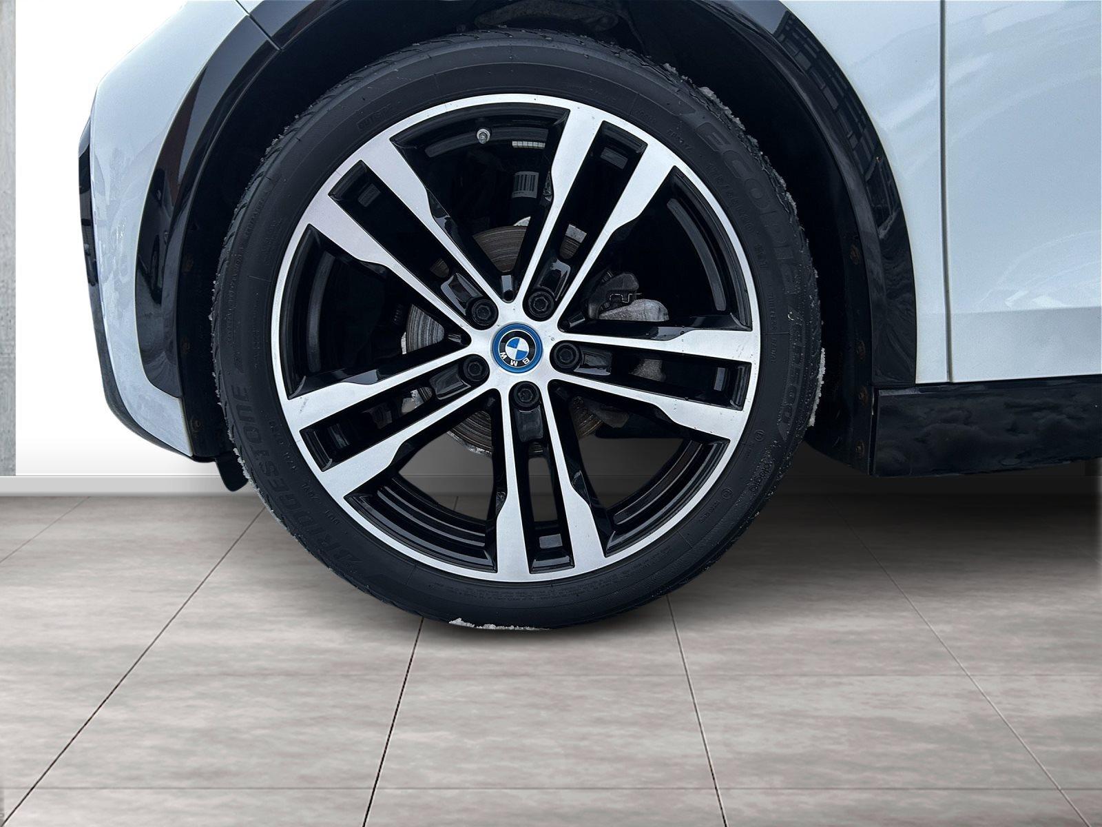 BMW i3 98%Akku LED PDC Navi SHZ 20 DrivingAss+ Rückfahrkamera