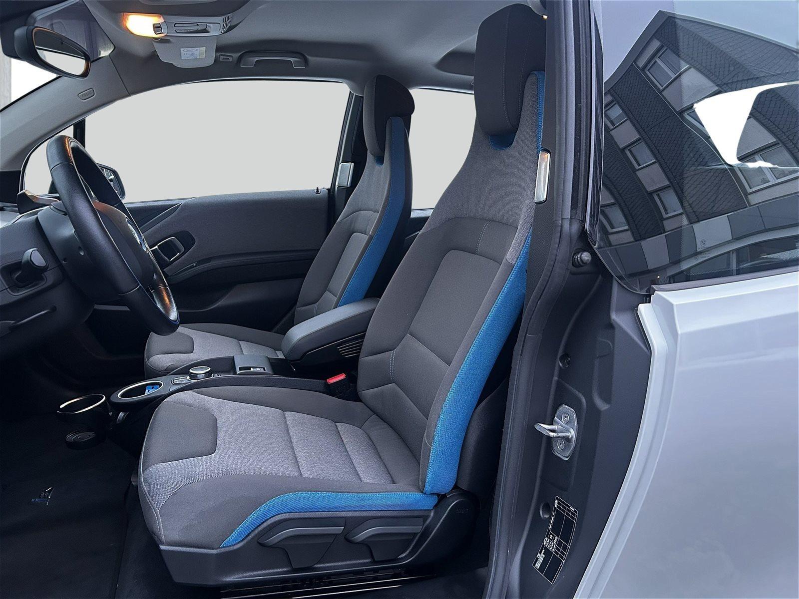 BMW i3 98%Akku LED PDC Navi SHZ 20 DrivingAss+ Rückfahrkamera