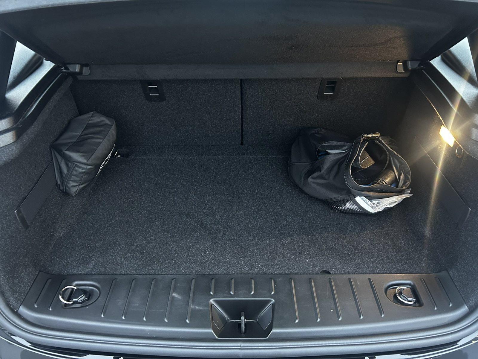 BMW i3 98%Akku LED PDC Navi SHZ 20 DrivingAss+ Rückfahrkamera